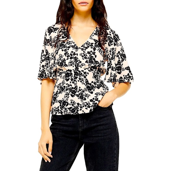 TOPSHOP Tea Blouse In Floral Print - Picture 6 of 11